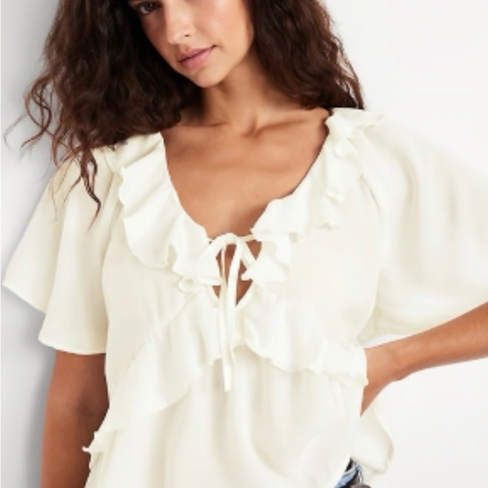 NWT Old Navy Cream Ruffle Blouse